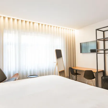 Ξενοδοχείο με διαμερίσματα Heritage Lofts 4*