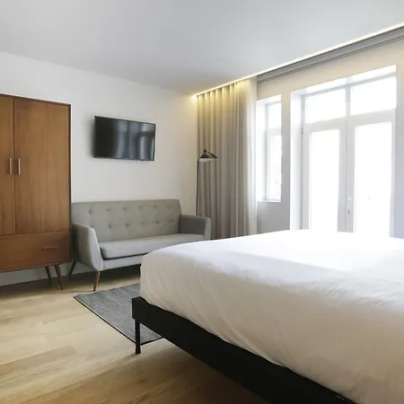 Heritage Lofts Aparthotel 4*